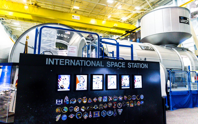 Illustration for article titled NASA's Building 9 Is The Giant Space Toy Box Of Your Dreams